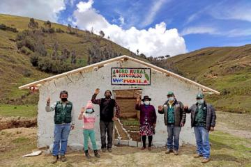 Agro Rural entregan 100 fitotoldos a agricultores familiares en Huánuco