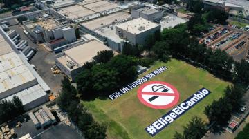 Detienen por 24 horas producción de cigarros Marlboro en México
