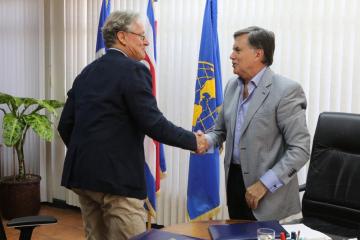 IICA y CIRAD renovaron convenio para impulsar bioeconomía e innovación del agro en América Latina y el Caribe