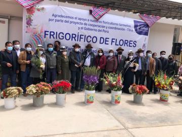 Inauguran cámara frigorífica de flores en Tarma