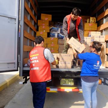 San Fernando y Banco de Alimentos brindaron alimentos con aporte proteico a damnificados de Villa El Salvador