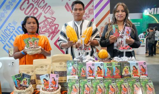 Organizaciones de productores promovidas por Devida lograron ventas por  S/ 123.485 en el Salón del Cacao y Chocolate 2024