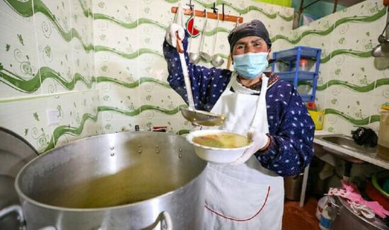 Qali Warma Garantiza Entrega De 4 714 5 Toneladas De Alimentos A 2 617 Ollas Comunes De 16 Regiones