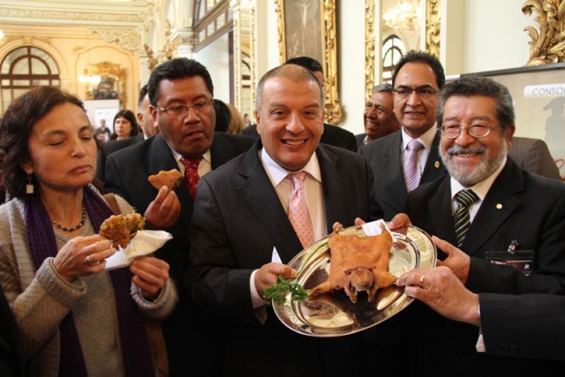 ‘LIMEÑOS DEBEN DESCUBRIR LAS BONDADES DE CONSUMIR CARNE DE CUY’