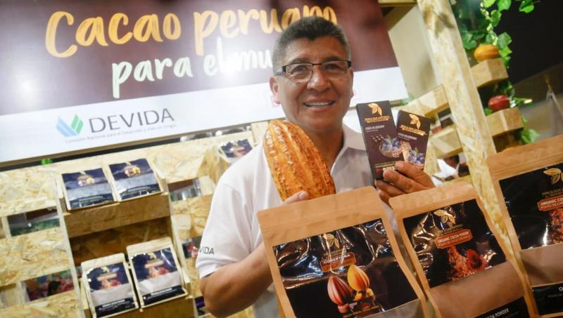 13 de las 54 organizaciones cacaoteras con las que trabaja Devida ya exportan