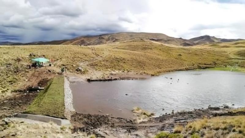 Agro Rural construye cinco qochas que beneficiarán a 70 familias productoras de Azángaro