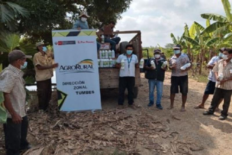 Agro Rural entrega 630 kits de abono foliar a distritos afectados por lluvias en Tumbes