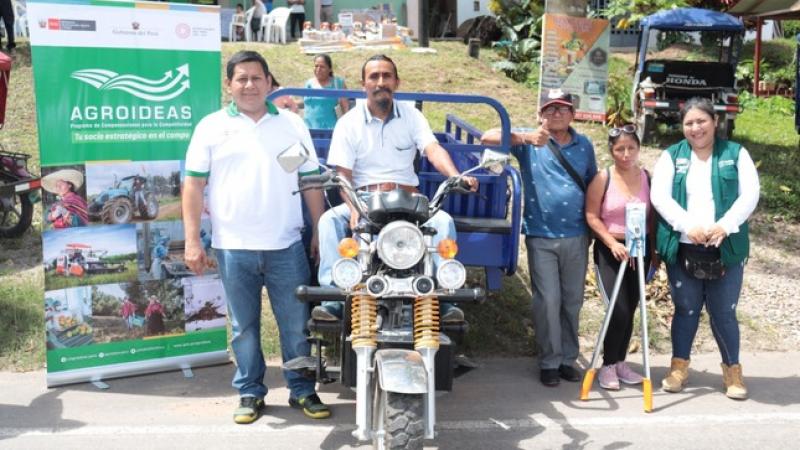 Agroideas entregó moto furgoneta y herramientas agrícolas a organización cacaotera