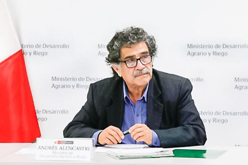 Alencastre pide exponer su política en el Congreso