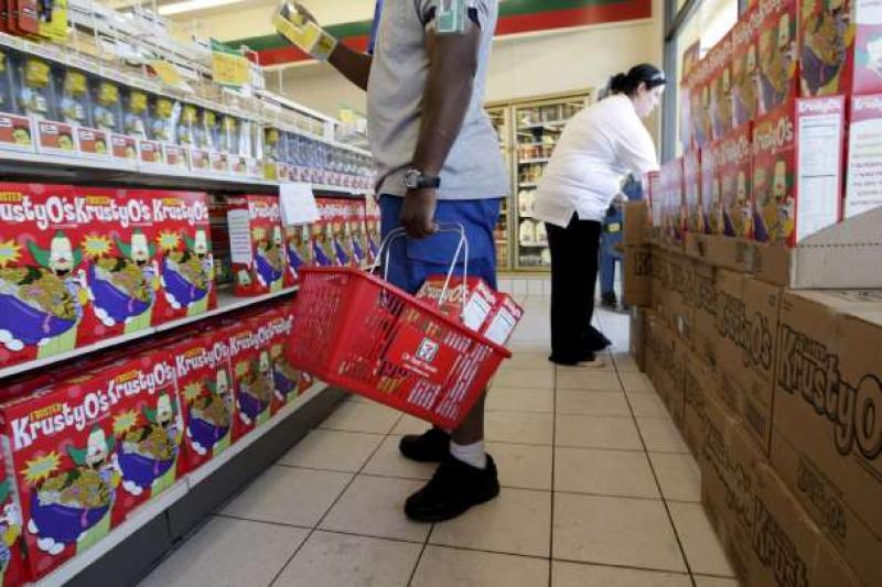 Compra de alimentos se contrae en los primeros siete meses del año