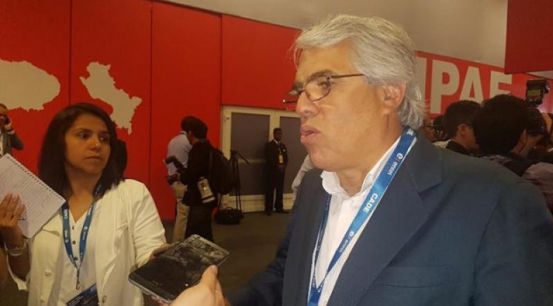 Congresista Gino Costa descarta salida de ministro Hernández de la cartera de Agricultura