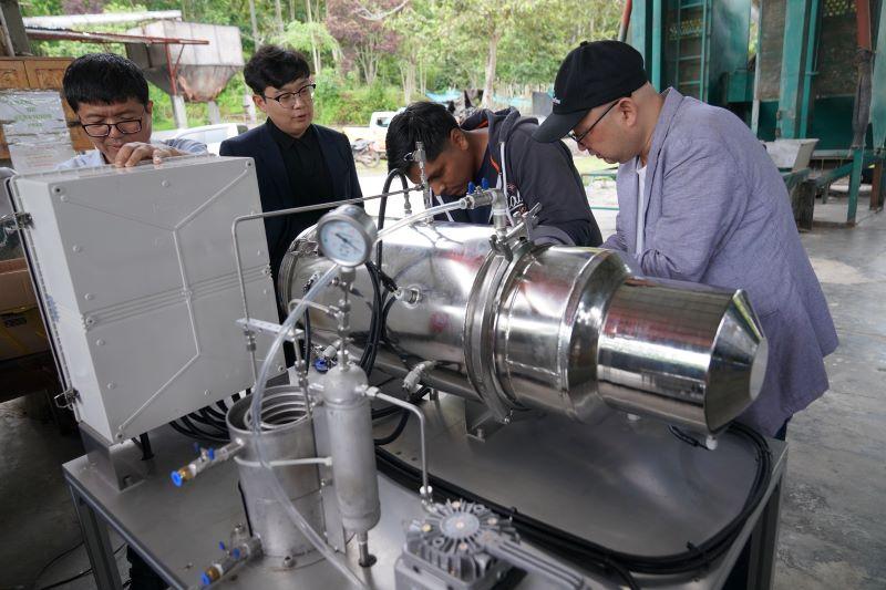 Cooperación coreana entrega sistemas de procesamiento de café en Villa Rica