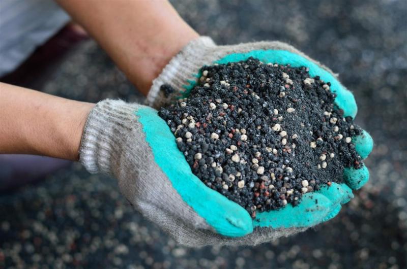 Devida distribuirá más de 4750 sacos de fertilizantes para mejorar 445 hectáreas de cultivos alternativos