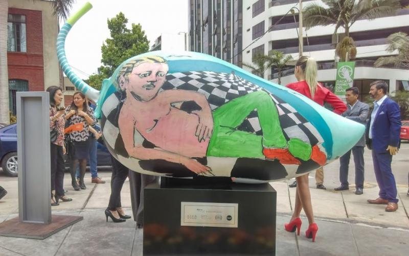 Escultura rinde homenaje al ají peruano en Miraflores