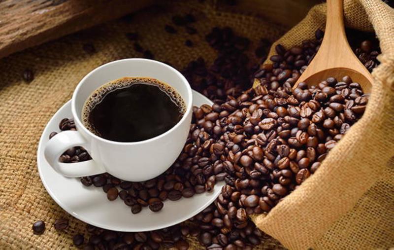Exportaciones de café en grano crecieron ligeramente en volumen pero cayeron en valor