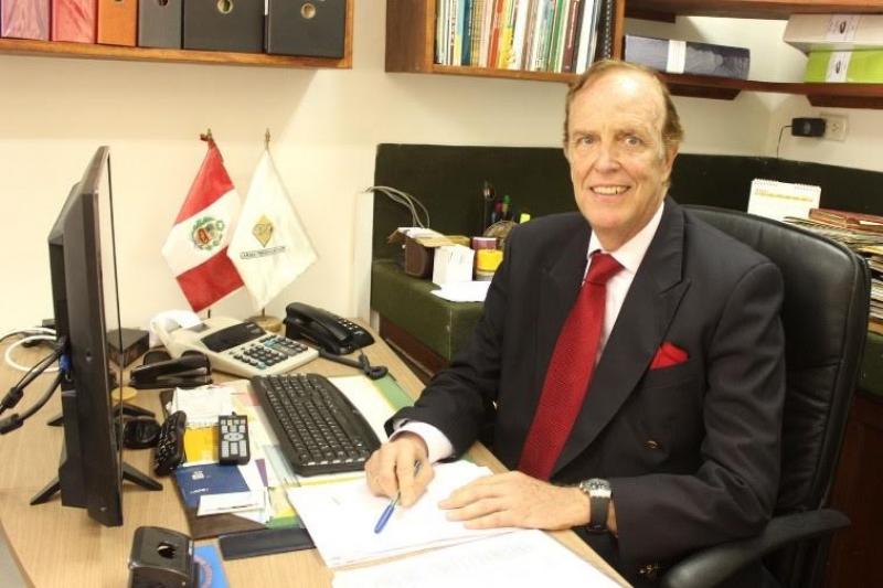 Gerente general de la CPC  entre los 5 candidatos para la Dirección Ejecutiva de la OIC