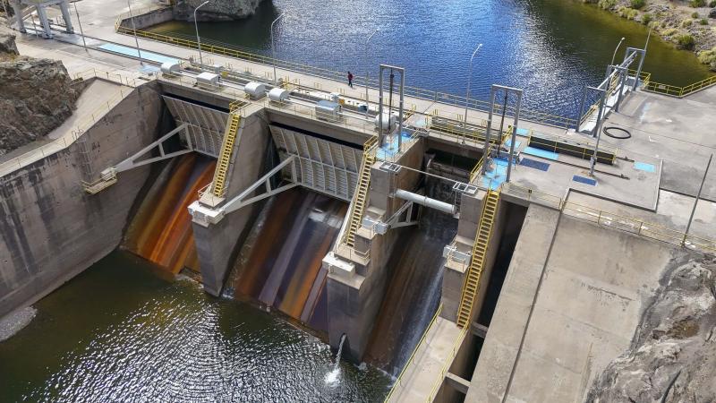 Gobierno ratifica continuidad de proyectos de irrigación