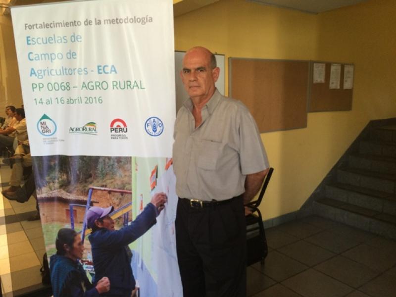 “HAY QUE CREAR UN MERCADO FORMAL DE ASISTENCIA RURAL CAMPESINA”