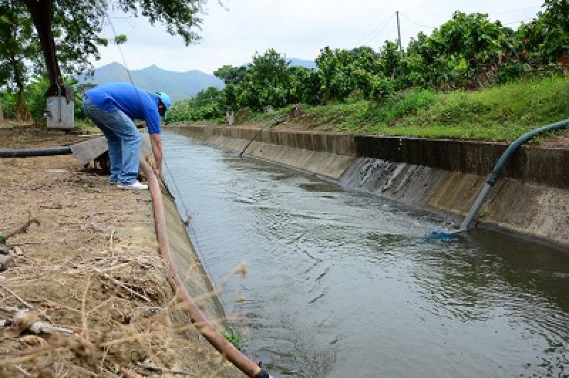 Invierten S/ 430 mil en edificación de canal de riego en Huarochirí