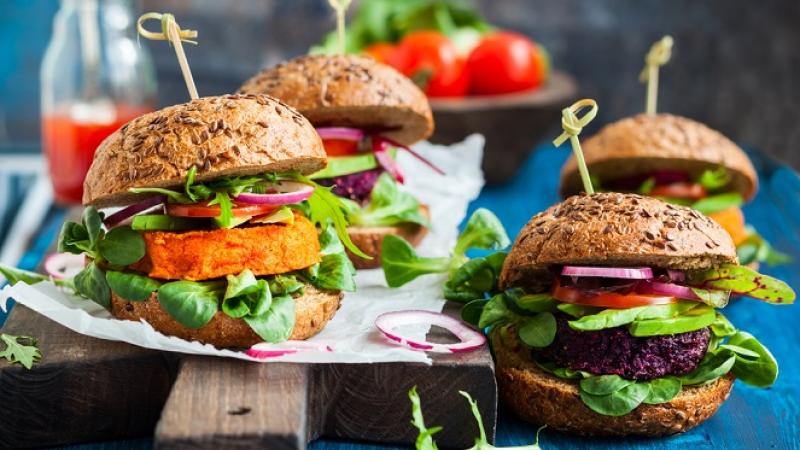 Lanzamientos de alimentos y bebidas veganas se ha más que duplicado en el último quinquenio