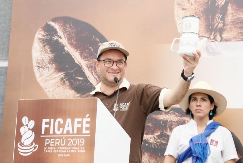 Lanzan campaña para impulsar consumo interno de café