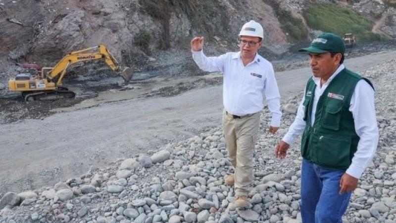 Limpieza y descolmatación del malecón Lurín registra 70 % de avance