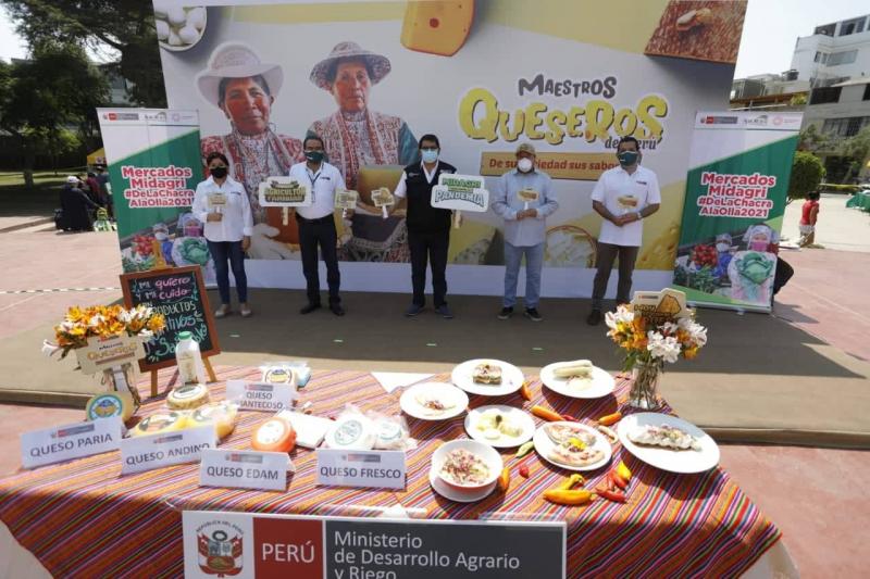 Midagri: 388.450 productores de la pequeña Agricultura Familiar elaboran más de 50 diferentes variedades de queso a nivel nacional