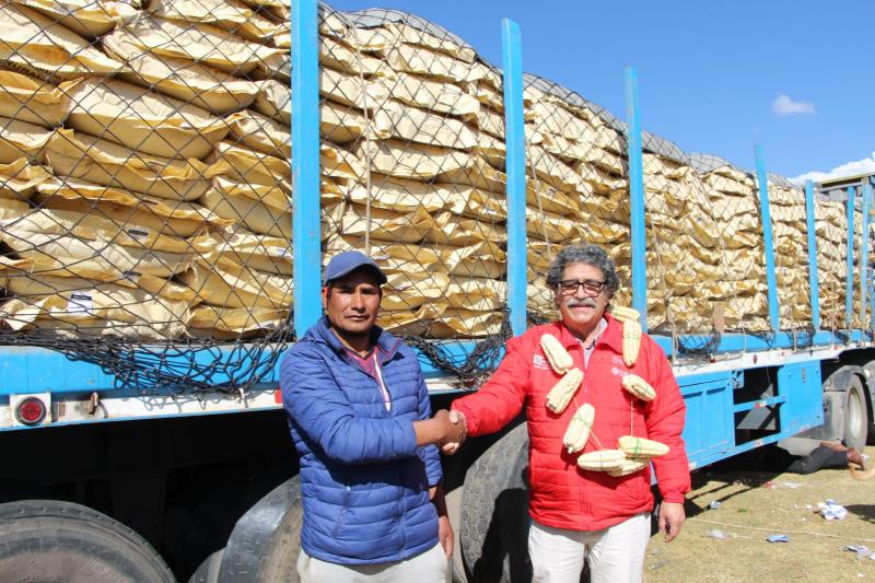 Midagri entrega fertilizantes en Andahuaylas para impulsar agricultura familiar en campaña agrícola 2022-2023