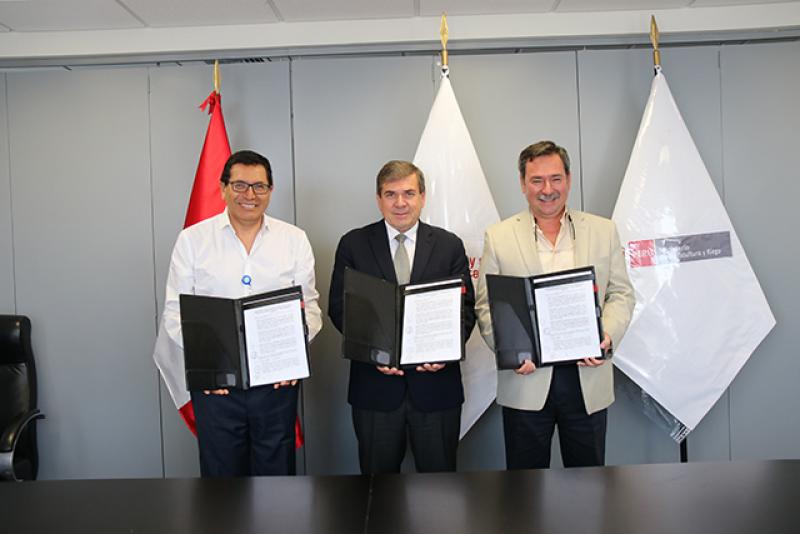 Minera Gold Fields, ONG Cedepas Norte y  Sierra y Selva Exportadora firman convenio para promoción comercial  de derivados lácteos