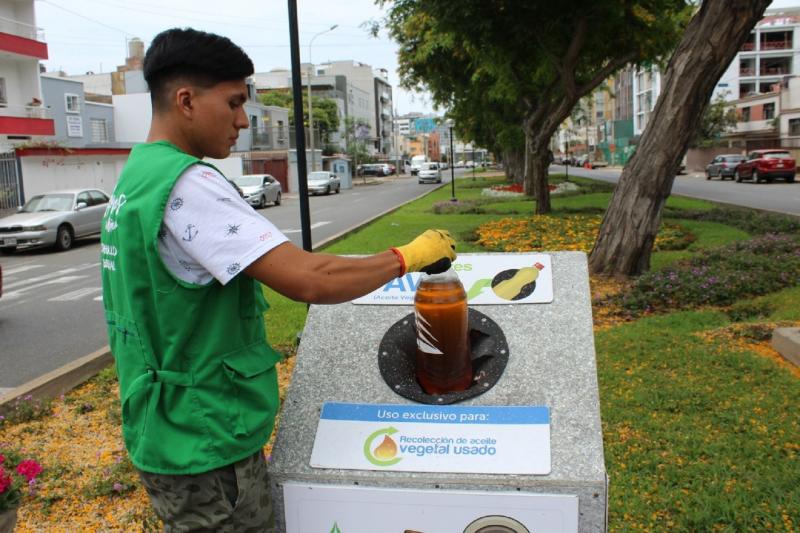 Miraflores realizó un adecuado manejo de residuos de aceite vegetal usado el 2019