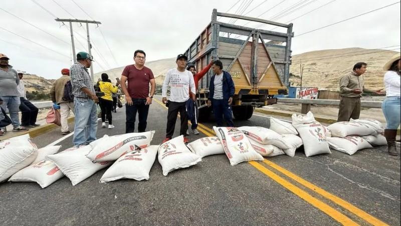 Paro agrario en regiones evidencia la crisis del agro, ¿bastarán los paños fríos?