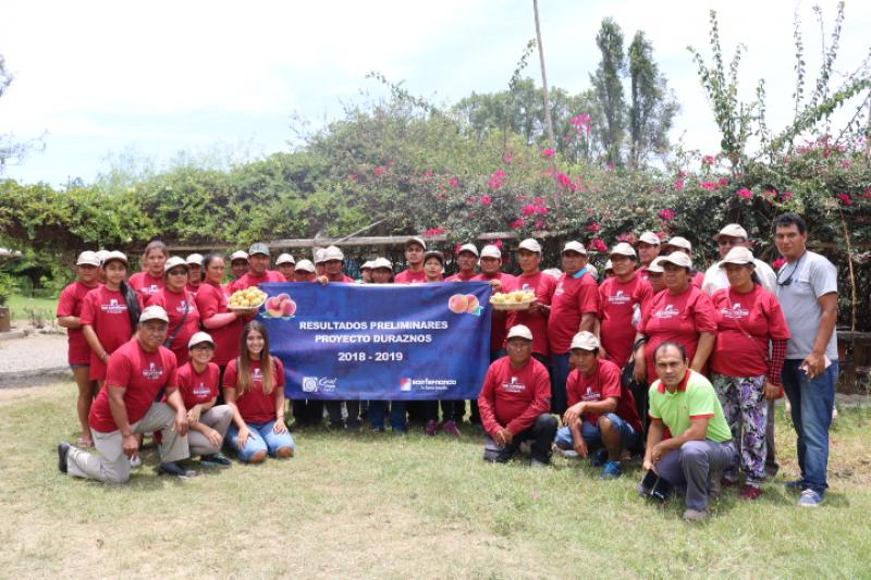 San Fernando acerca a agricultores de duraznos de Caral con industria de néctares