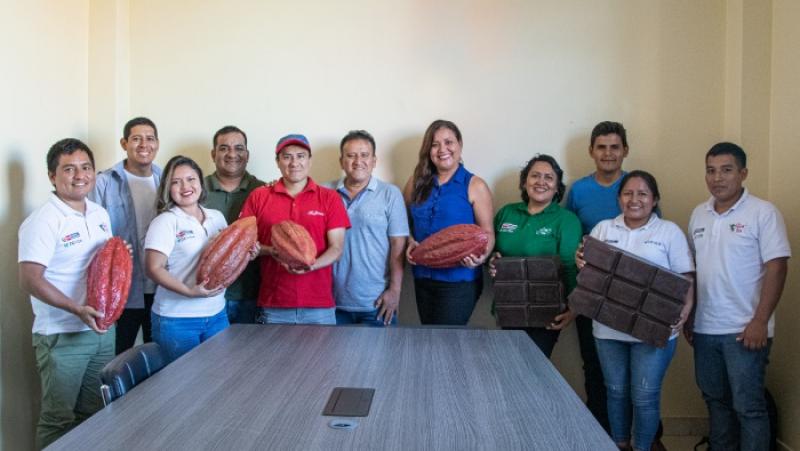 Ucayali: cinco cooperativas promovidas por Devida venderán 40 toneladas de cacao a empresa chocolatera La Ibérica