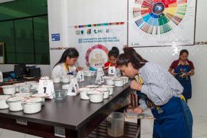 34 microlotes y contenedores de cafés de Comercio Justo pasan a la final del Concurso Golden Cup Perú