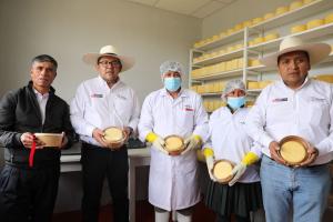 Agroideas entrega planta procesadora de lácteos a productores de Cajamarca