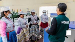 Agroideas entregó planta procesadora de fibra de alpaca en Arequipa