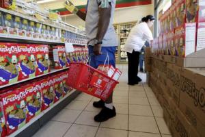 Compra de alimentos se contrae en los primeros siete meses del año