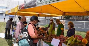 De la Chacra a la Olla: 80 agricultores y ganaderos ofrecerán productos a bajos precios