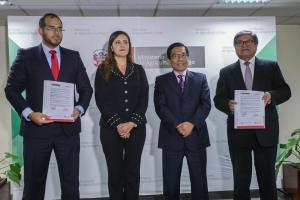 En tanto se solucionan los conflictos que impiden el avance de Paltuture, se firma contrato para construcción de represa Peña Negra en Arequipa