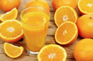 Exportaciones peruanas de zumo de naranja crecieron +204% en volumen y +334% en valor entre enero y octubre de 2023