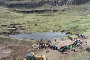 Fondo Sierra Azul construirá 360 cochas en 14 regiones altonadinas este año