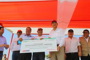 Gobierno otorga el primer crédito a agricultores tras promulgación de ley de fortalecimiento de Agrobanco