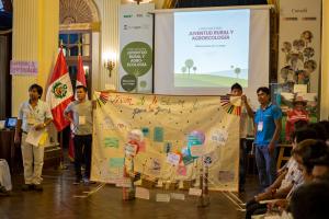 Jóvenes se comprometen a promover la agroecología, el consumo de alimentos saludables y el turismo vivencial