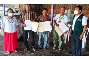 Midagri entrega títulos de propiedad a comunidades nativas de zonas fronterizas