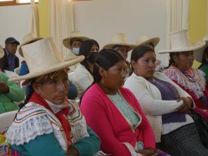 Mujeres rurales de Áncash forman asociaciones de crédito para enfrentar crisis económica