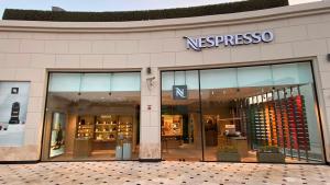 Nestlé inaugura su primera boutique de café Nespresso en centro comercial de Lima