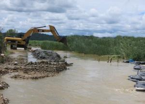 Reportaje demuestra que descolmatación del río Piura se desarrolla de forma desprolija y con serias irregularidades