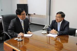 Titular del Minagri se reunión con embajador chino como antesala a la visita de PPK al país asiático
