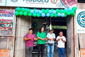 Ucayali: Devida entrega moderna secadora rotatoria de cacao y otros bienes en Irazola