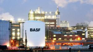 Ventas de BASF alcanzan los € 21.900 millones en el tercer trimestre del 2022, mostrando un aumento de 12% respecto al mismo trimestre del año anterior